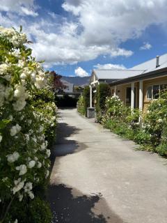 Alpine Rose Retreat - 7