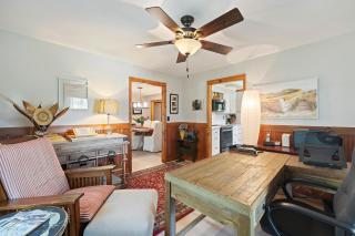 WW2403: 2403 Waterway Blvd. - 3