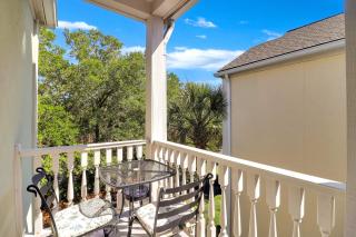 RC2431: 2431 Racquet Club - 3