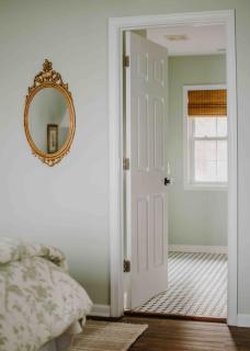 Waterfront Cottage Getaway Views, Kayaks, Fire Pit - 7