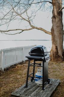 Waterfront Cottage Getaway Views, Kayaks, Fire Pit - 5