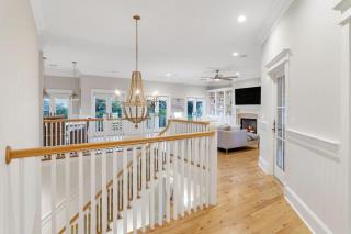 CM3008: 3008 Cameron Blvd. - 5