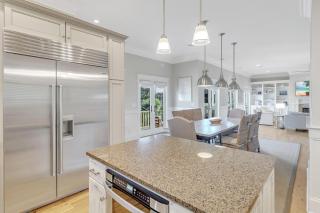 CM3008: 3008 Cameron Blvd. - 1