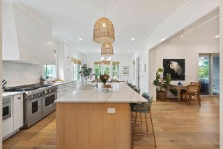 VB317: 317 Victory Bay - 6