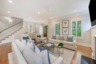 CUR767: 767 Curlew Court - 1