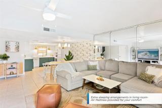 Cocoa Beach Club - 3