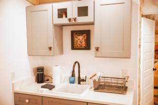 The Pink Hayloft - 6