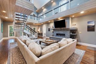 LOW374: 374 Low Oak Woods - 5