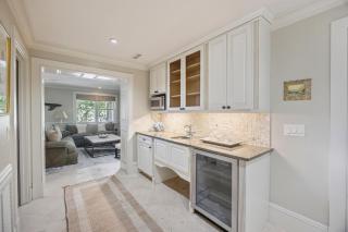 AV9-02: 9 2nd Avenue - 8