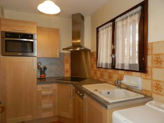 Appartement 2 pièces, terrasse et parking, Bormes-les-Mimosas - FR-1-251-892 - 5