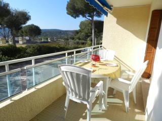 Appt 3 pièces avec clim et parking à Bormes-les-Mimosas - FR-1-251-890 - 2