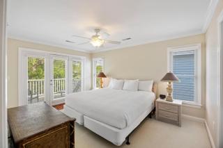 PB28: 28 Pelican Bay - 6