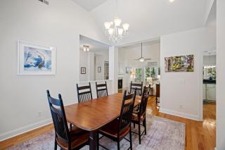 OF2737: 2737 Old Forest Drive - 8