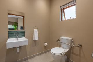 Bushbaby Valley Lodge - 8