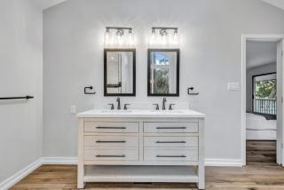 4 South Beach Lane - 4