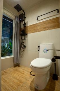 Villa Liwanag Entire 2BR Home, 5 Mins to Calle Crisologo, Parking - 2