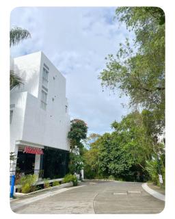 La Bella Boutique - 7