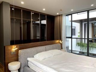 Lagoon Light Villa - 1