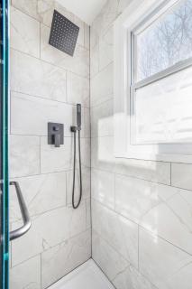 Sage & Stone Cottage - 8