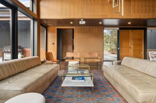 Sandbox House - An Architectural Mountain Retreat - 6