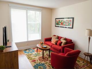 Boutique KTown Stays With Breathtaking Rooftop Views - 4