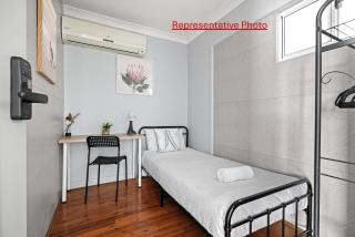 Light & Simple Single Room - Peakhurst Area - Shared Bathroom - 6