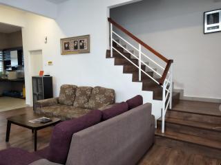 Premium Garden Home 17 Golden Hills - 9