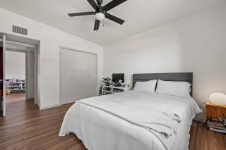 NEW Cozy Central l 4 BDRM 2BTH l 1 acre LOT - 4