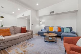 NEW Cozy Central l 4 BDRM 2BTH l 1 acre LOT - 2