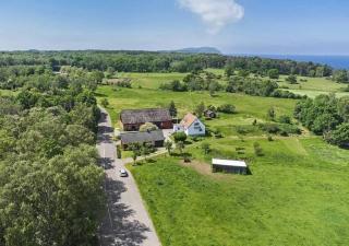 Bright Oasis In A Former Bakery By Sea And Nature - 9
