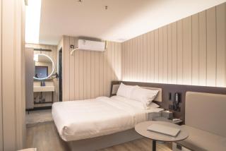 Hanting Hotel Shenzhen Luohu Port MixC - 4