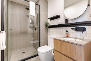 Modern 7th floor Flat, Parking, Convenient, Quiet - 6