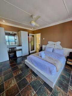 26 Colwyn Drive , Sheffield - 8