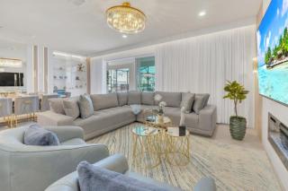 10 BED - 8 BATH Villa Gamesroom & Pool 16284Saint villa - 5