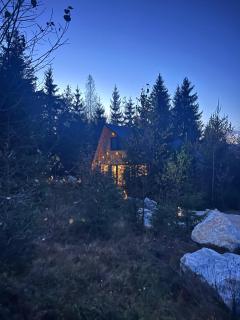 Trei Mândre by Cabana CeiTrei - 1