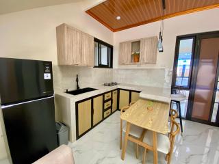 Sierra Villa Malang - Private Swimming Pool - 4 BR - 5