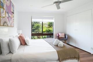 Stylish Beachside Escape in Ocean Grove - 3