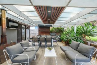 Stylish Beachside Escape in Ocean Grove - 5
