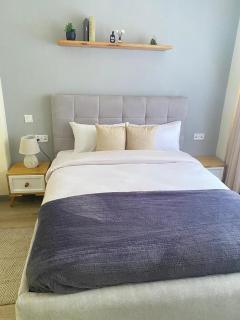 urban loft retreat apartment with fully equipped gym ,heated swimming pool, private parking and relaxing rooftop with breath taking views - 6