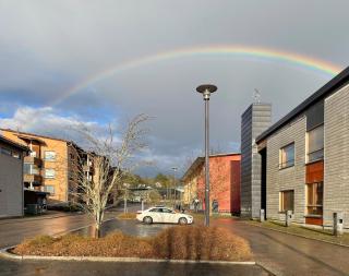 Kodikas majapaikka aseman lähellä - 2