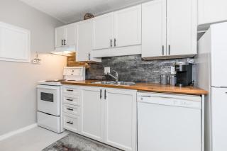 Alpine Cove - Condo in Collingwood - Sleeps 6 - 3