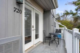 Cranberry Apres Nest Bright Reno Near Blue Mtn - 5