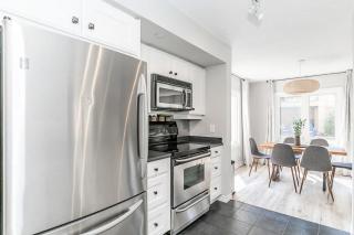 The Nest - Walk to Blue Private Patio - 3