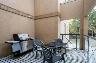 Mountain Walk Retreat - Walk to Blue Patio area - 7