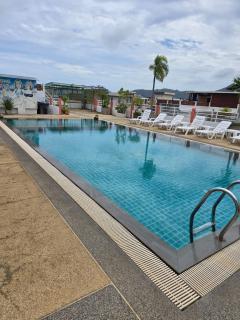 Blue Sapphire Hotel - 8