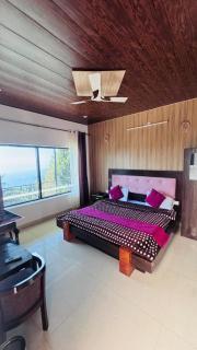 The Pari's world Restuarant & Home Stay - 7