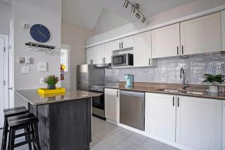 Stay A While Ski-In-Out Hot Tub & Shuttle - 8