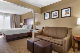 Comfort Suites Grandville - Grand Rapids SW - 2