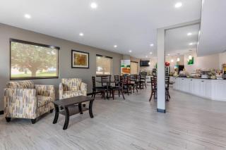 Quality Inn McComb - 5