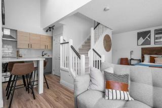 Arrowhead Retreat Ski-In-Out Pool Shuttle - 3